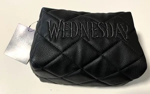 Wednesday Addams gesteppte schwarze Kosmetiktasche - Gothic & Stylisch - Neu - Bild 1 von 4