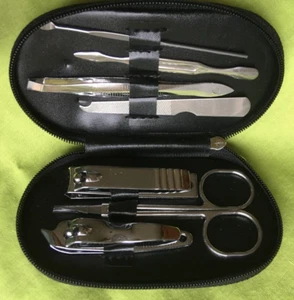 7-teiliges Maniküre Set, Etui & Schmirgelbrett (Konvolut) - Bild 1 von 10