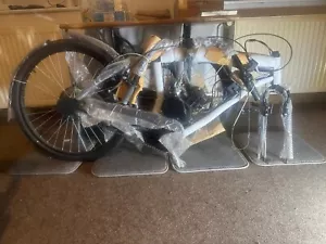 Fahrrad mit Hilfsmotor (Benzin) 49ccm - Bild 1 von 2