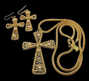 Retro CROSS Necklace & Earrings Wire Wrapped Golden Mesh Chain Faux Pearls 1970s - Picture 1 of 5