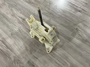 KIA FORTE Gear Selector Shifter 46700-M6110KBM OEM 2019-2021 - Picture 1 of 7