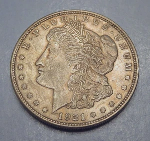 1921 Morgan Silver Dollar - Lightly Circulated in Snap-Tite Holder - Picture 1 of 4