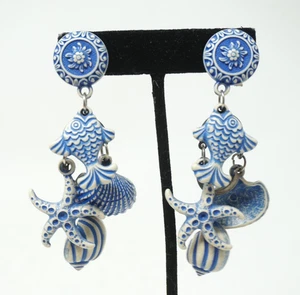 Vintage Clip On Fish Starfish Shell Blue White Plastic Earrings - Picture 1 of 5