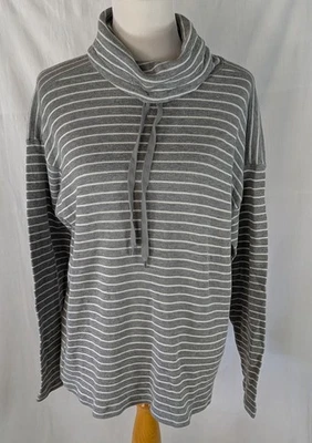 Suéter Chaps Mujer Gris Blanco Rayas Capucha Cuello Cordón Calce Relajado Talla L Foto 1 de 4