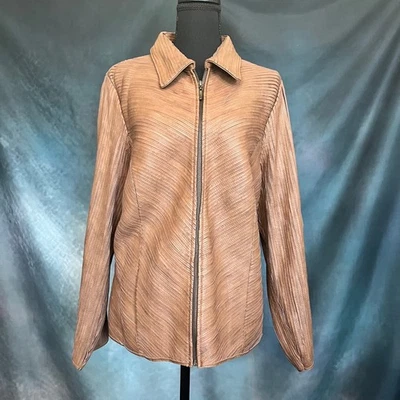 Chaqueta para mujer Lane Bryant de cuero marrón plisada con cremallera frontal 14/16 Foto 1 de 4
