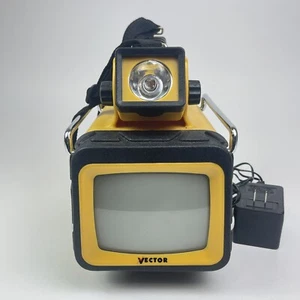 Vector Stormtracker Emergency Weather Radio Lantern TV AM FM Toughbrite - Picture 1 of 14