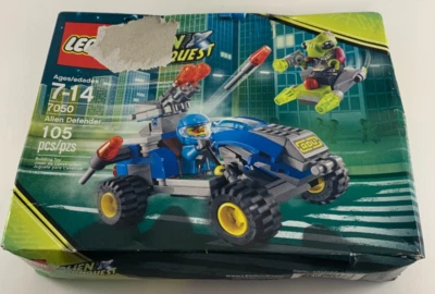 LEGO Space: Alien Defender (7050) NEW - Damaged Box See Photos - Image 1 of 4