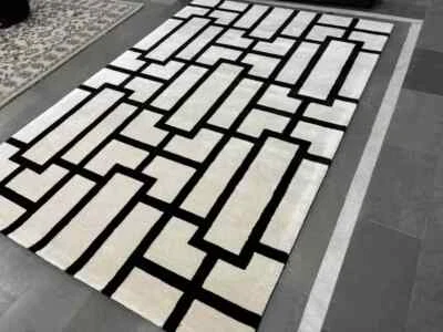 Modern White and Black Hand-Tufted 100% Wool Handmade Area Rug Carpet - Image 1 of 4