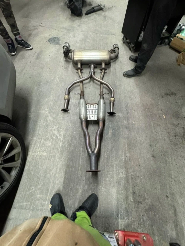 Full Oem Infiniti Q50 Exhaust For Vr30 Rwd — 第 1/1 张图片