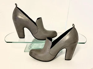 Kork-Ease 'Harper' High Heeled Gray Pump Shoe Size  7.5'' - Picture 1 of 8