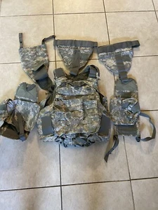 Gilet tattico migliorato US Army Multicam con inserti in kevlar - Foto 1 di 9