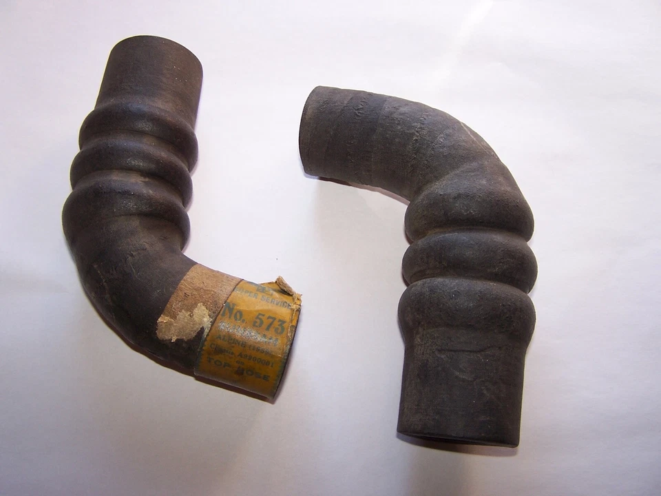 Manguera de radiador superior Sunbeam Alpine Series One 1959-1960  Foto 1 de 1