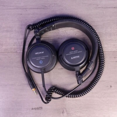 Genuine Original Sony MDR-V500 DJ Stereo Monitor Headphones Made in Thailand - image 1 of 4