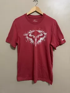 Nike Court Dri-FIT Rafa Nadal Bull Hombre M Tenis Camiseta Arcilla FD0032-655 NUEVO - Imagen 1 de 11