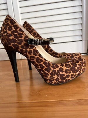 BCBGeneration «Pageant» обувь животное печати размер 7 каблуки - Изображение 1 из 4