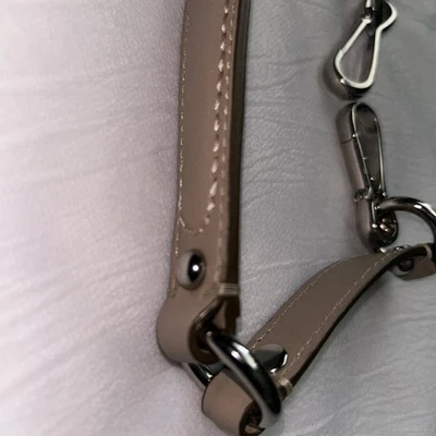 Correa de repuesto para bolso de mano COACH herrajes en tono plateado Foto 1 de 4