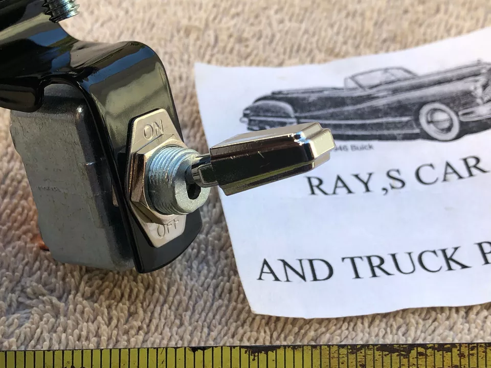 NOVO INTERRUPTOR LIGA E DESLIGA CARRO OU CAMINHÃO! PODE SER USADO 6 OU 12 VOLTS! - Imagem 1 de 4