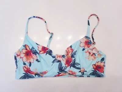 Top de bikini Forever 21 mediano azul rojo flores tropicales hawaiano  Foto 1 de 4