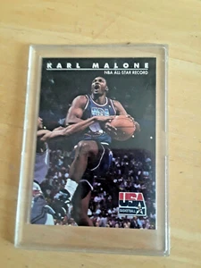 Karl Malone NBA All-Star Record #52 SkyBox en estuche de plástico duro - Imagen 1 de 3