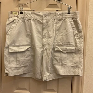 Roundtree Yorke Mens Cargo Shorts Big Fit Stone 44 Tall NWT - Picture 1 of 3