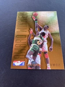 1993 FLEER ULTRA AWARD WINNER - HAKEEM OLAJUWON - HOUSTON ROCKETS - # 3 OF 5 - Bild 1 von 2