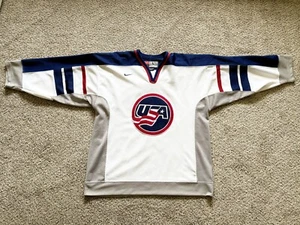 Camiseta Nike de hockey vintage de Estados Unidos grande (L) 1998 Juegos Olímpicos de Invierno Nagano Japón - Imagen 1 de 11