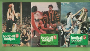 #DD. #4. LOT OF FIVE (5) 1980 SANFL FOOTBALL BUDGET PROGRAMS - Bild 1 von 2