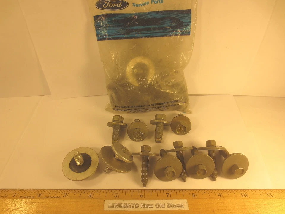 FORD 1988/UP TEMPO MERCURY TOPAZ "KIT" MONTAJE AISLADOR EN PANEL TRASERO Y PARACHOQUES Foto 1 de 4