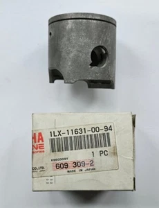BRAND NEW GENUINE YAMAHA YZ125 1986-1988 STANDARD PISTON ONLY 1LX-11631-00-94 - Picture 1 of 5