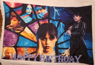 Banner/tapiz/accesorios de fiesta de cumpleaños Wednesday Adams de 3x5 pies Foto 1 de 4