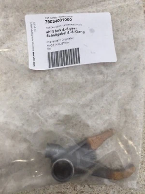 2016-2018 KTM SXF250 Shift fork 4-5 FC250 79034001000 Shift fork transmission  - Image 1 of 3