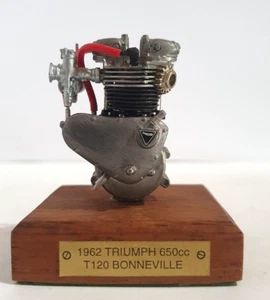 Triumph 650cc T120 Bonneville 1962, hecha en Inglaterra de metal blanco - Imagen 1 de 10