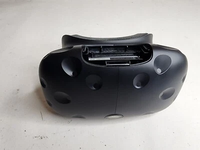 HTC Vive VR Virtual Reality Headset [OPJT100] for PARTS/REPAIR *TURNS ON* - Image 1 of 4