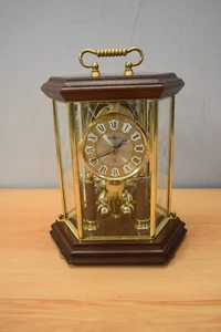 VINTAGE HOWARD MILLER QUARTZ DUAL CHIME ANNIVERSARY CLOCK - ROTATING PENDULUM - Picture 1 of 5