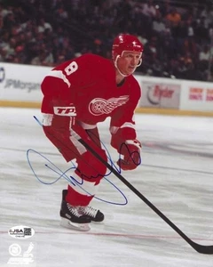 Signed 8x10 IGOR LARIONOV Detroit Red Wings Photo - JSA COA - Picture 1 of 1