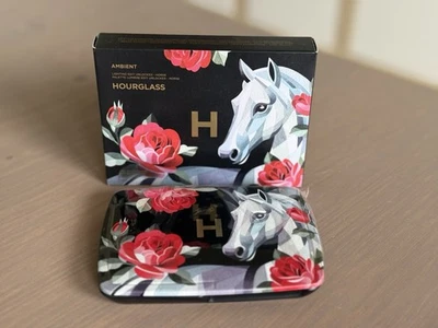 Hourglass Ambient Lighting Edit Horse - Bild 1 von 3
