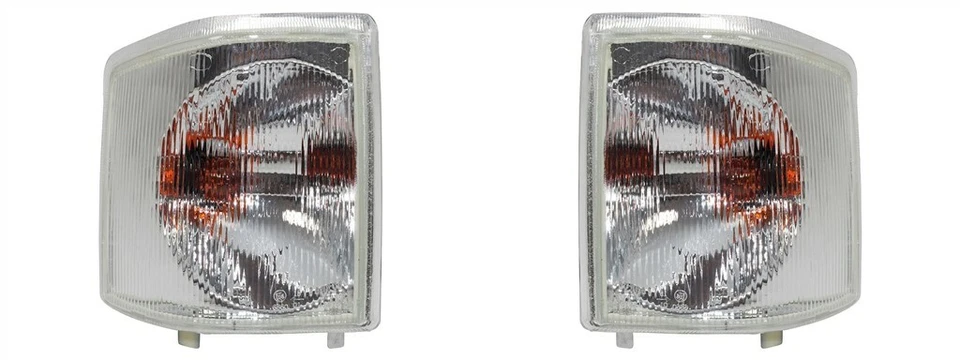 Land Rover Discovery 1 300tdi pair of Clear Front Indicator lamps XBD100760/70 W - Image 1 of 1