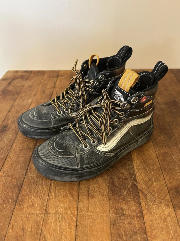 Vans SK8-Hi MTE 2.0 DX Shoes Women 6.5 Green Camo Primaloft  Lace Up All Weather - Image 1 of 4