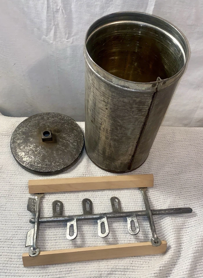 BARRA DE MANO VINTAGE BLANCA MONTAN HELADERA BOTE, TAPA Y PALETA 13"x7" Foto 1 de 4