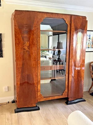 Stunning FRENCH ART DECO ARMOIRE with 3 doors and mirrors in back - Image 1 of 4