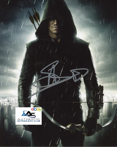 Stephen Amell Autograph Signed 8x10 photo ARROW COA Cover
