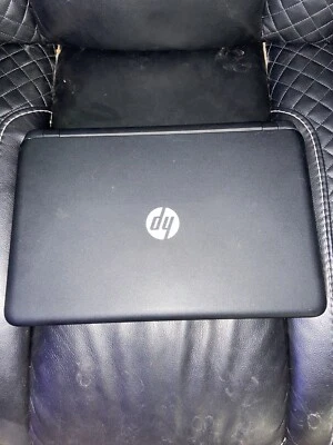 Portátil HP 15-bs289wm 15,6" (HDD 1 TB, Intel Pentium N5000, 1,10 GHz, 4 GB RAM) -... Foto 1 de 2