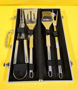 Edelstahl Grillbesteck Grillkoffer Grillzubehör - Retourenware - - Bild 1 von 3