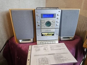 Sistema de componentes micro Hi-Fi Sanyo DC-DA170 - CD, casete, radio - en muy buen estado funcionando - Imagen 1 de 6