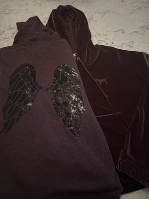 Victoria Secret Borgoña Grande Terciopelo Sudadera con Capucha Pullover y Lentejuelas Alas Chaqueta CONJUNTO Foto 1 de 4