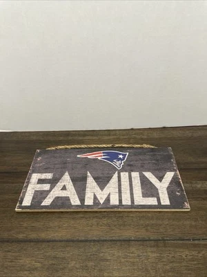 NFL 爱国者队“家庭”标志  — 第 1/2 张图片