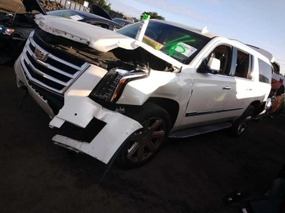 2015 Cadillac Escalade ESV Drive Axle Assembly 138k Miles OEM 4WD White - Image 1 of 4