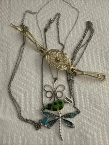 5 Pieces Of Dress Up Costume, Jewelry, Pretty Silver, And Gold Tone (Lot #240) - Picture 1 of 7