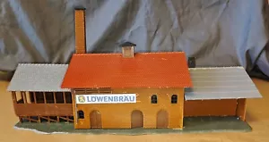 LOWENBRAU BREWERY BUILDING POLA MODEL TRAIN BREWERY POST WAR TRAIN - Picture 1 of 10