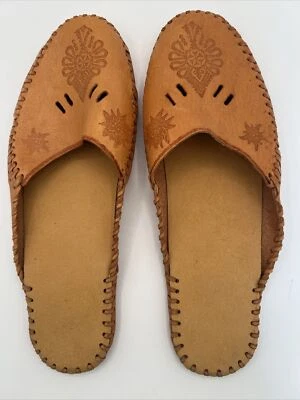 Men’s Genuine Tooled Leather Hand Stitched Slippers 10.5 US 45 EU Made In Poland - Image 1 of 4